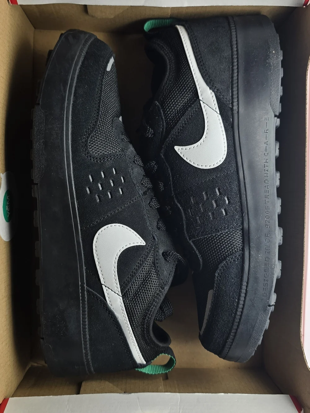 Nike City Black/White Low-Top Sneaker